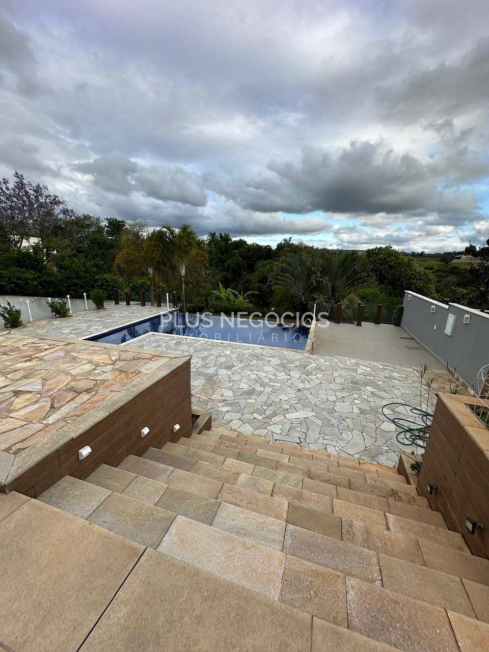 Casa, 9 quartos, 960 m² - Foto 1