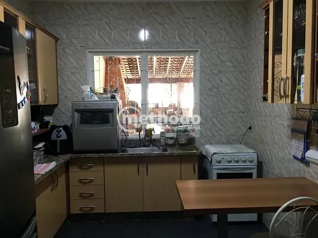 Casa com 300m² 3 quartos e 2 banheiros, à venda, no bairro Jardim Campos Elíseos em Campinas