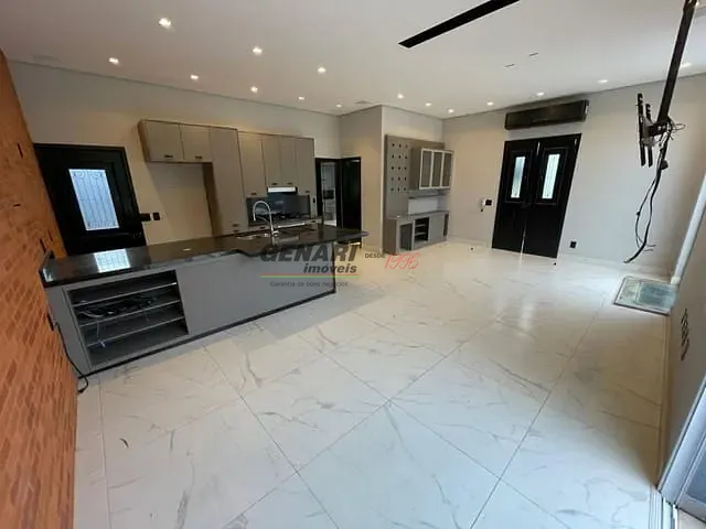 Casa com 334m² 3 quartos e 6 banheiros, à venda, no bairro Alpes Suíços em Indaiatuba