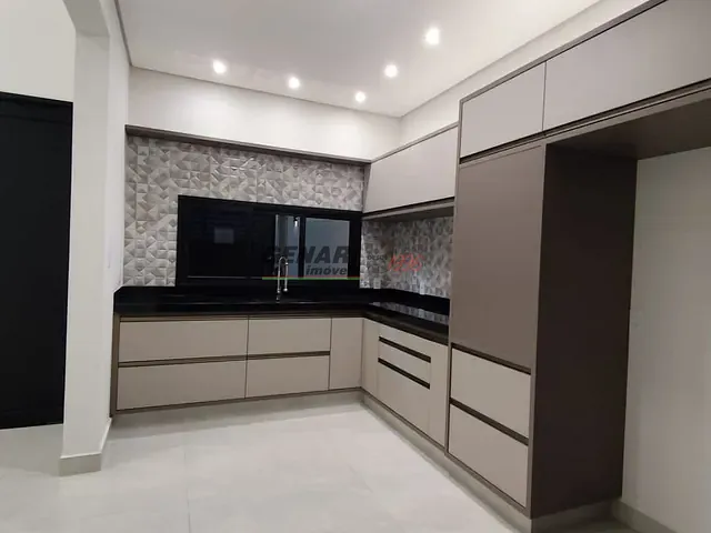 Casa com 150m² 3 quartos e 2 banheiros, à venda, no bairro Jardim Bom Sucesso em Indaiatuba