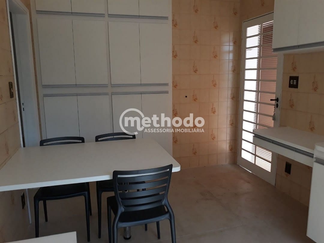 Casa, 4 quartos, 280 m² - Foto 2