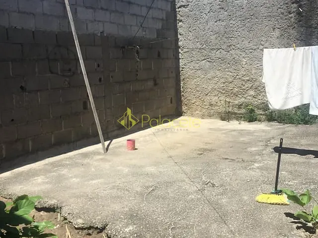 Casa com 132m² 2 quartos e 1 banheiro, à venda, no bairro Mantiqueira em Pindamonhangaba