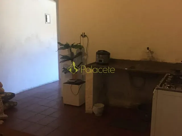 Casa com 132m² 2 quartos e 1 banheiro, à venda, no bairro Mantiqueira em Pindamonhangaba