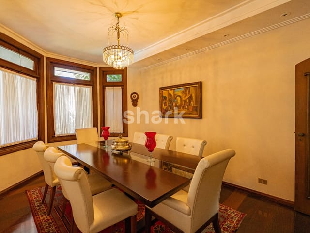 Casa com 840m² 5 quartos e 8 banheiros, à venda, no bairro Alphaville Residencial Dois em Barueri