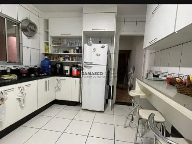 Casa com 111m² 1 quarto e 1 banheiro, à venda, no bairro Jardim Santo Antônio em Santo André