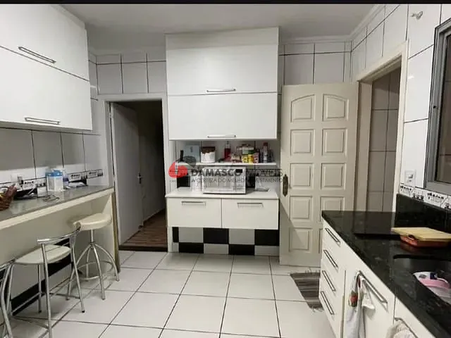 Casa com 111m² 1 quarto e 1 banheiro, à venda, no bairro Jardim Santo Antônio em Santo André