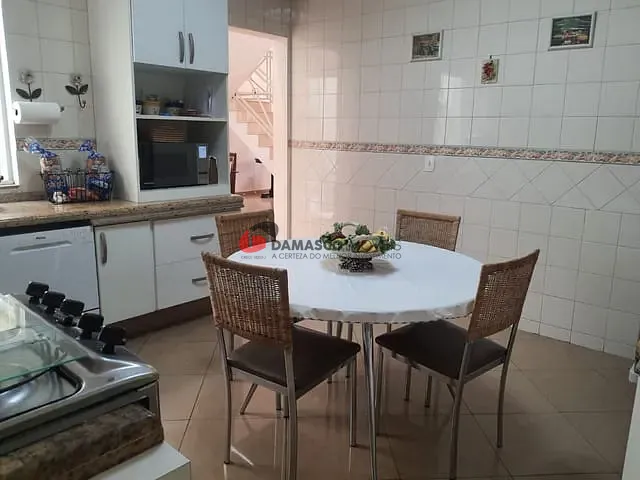 Sobrado com 360m² 5 quartos e 4 banheiros, à venda, no bairro Santa Paula em São Caetano do Sul
