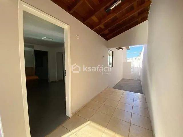 Casa com 200m² 2 quartos e 2 banheiros, à venda, no bairro Conjunto Aero Rancho em Campo Grande