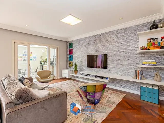Casa com 200m² 4 quartos e 6 banheiros, à venda, no bairro Jardim Cordeiro em São Paulo