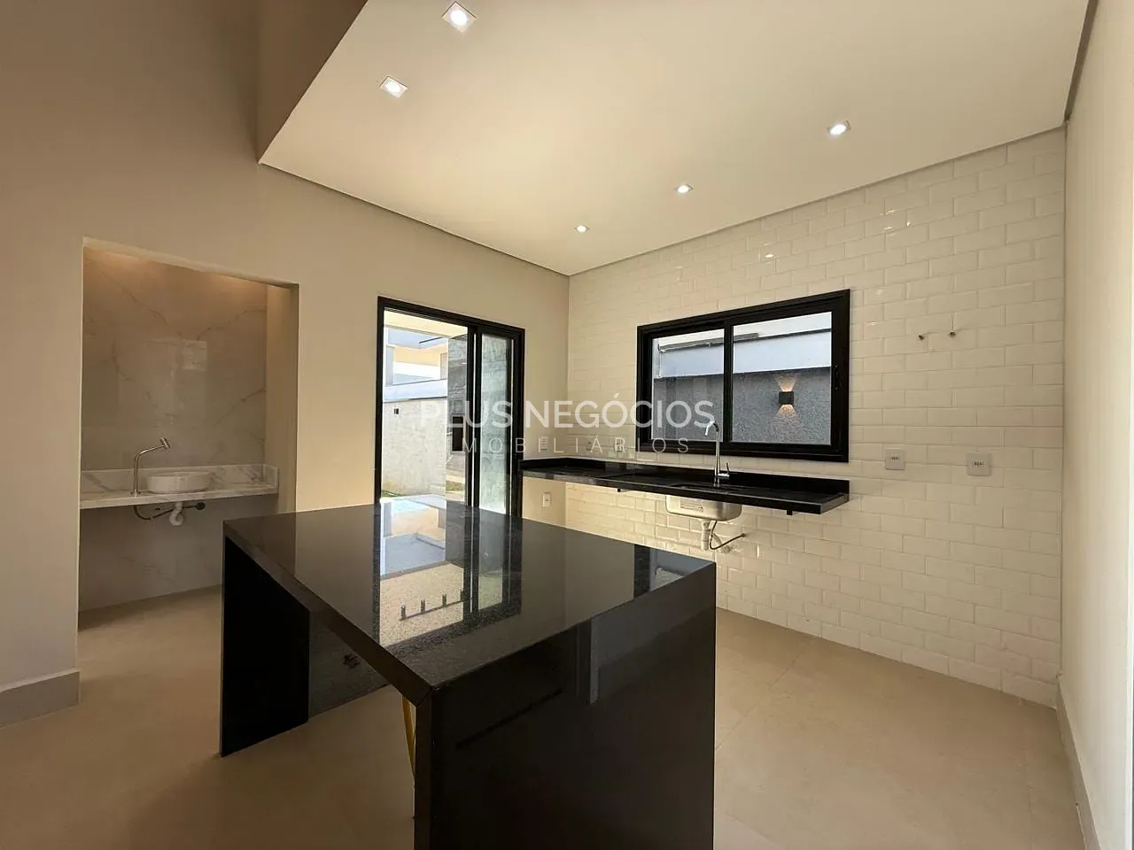 Casa, 3 quartos, 153 m² - Foto 1