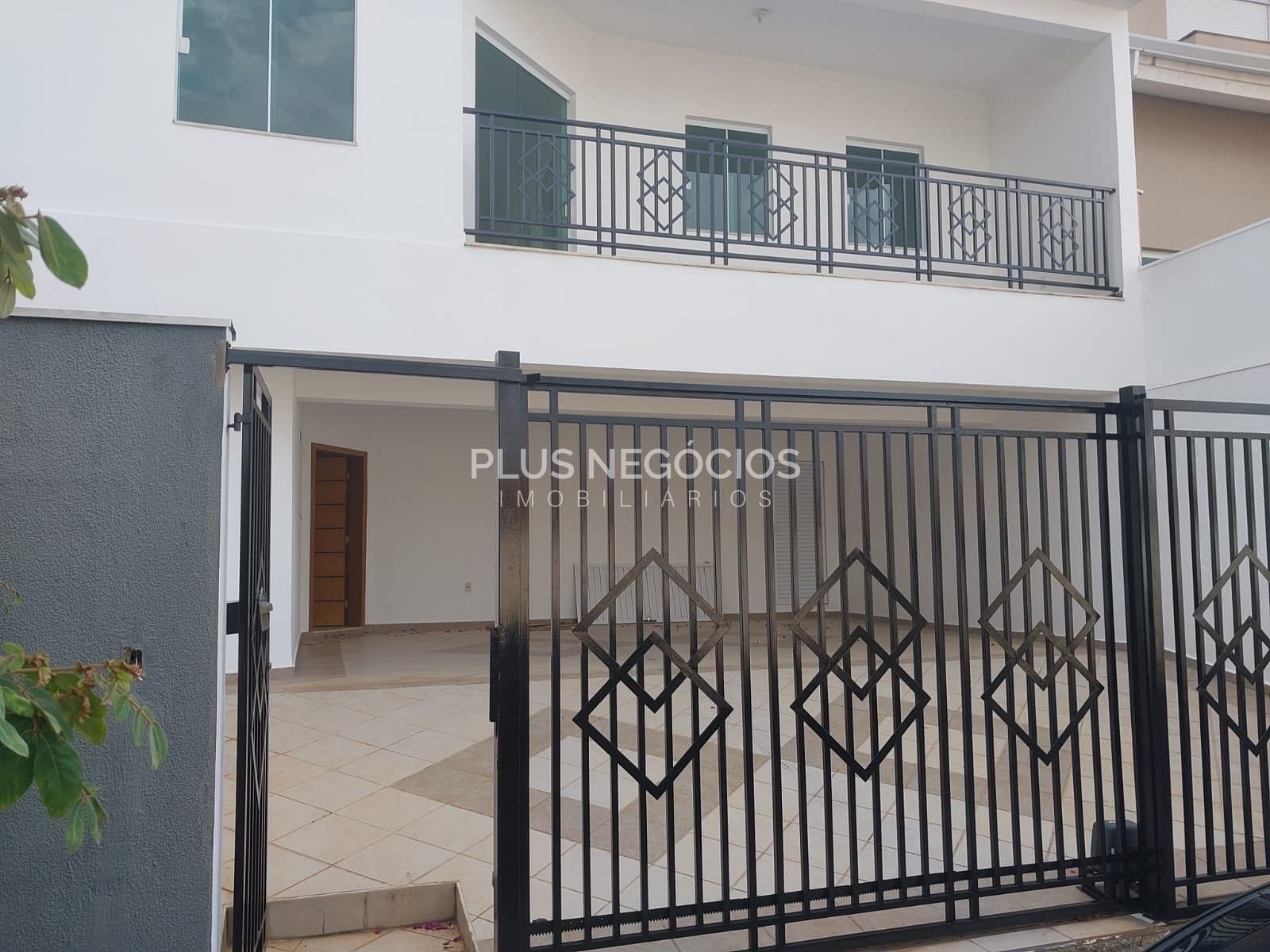 Casa, 3 quartos, 270 m² - Foto 1