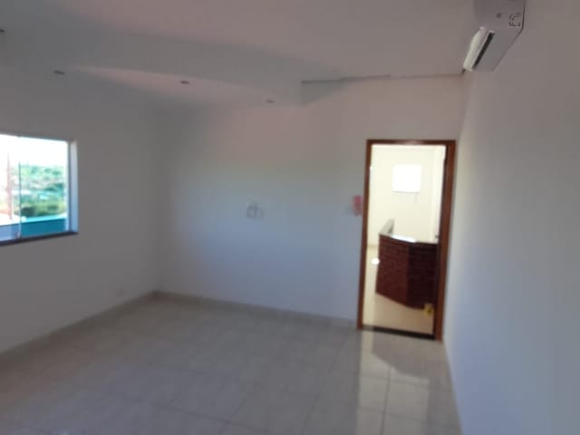 Casa com 210m² 3 quartos e 3 banheiros, à venda, no bairro Jardim Hípica Pinheiro em Taubaté