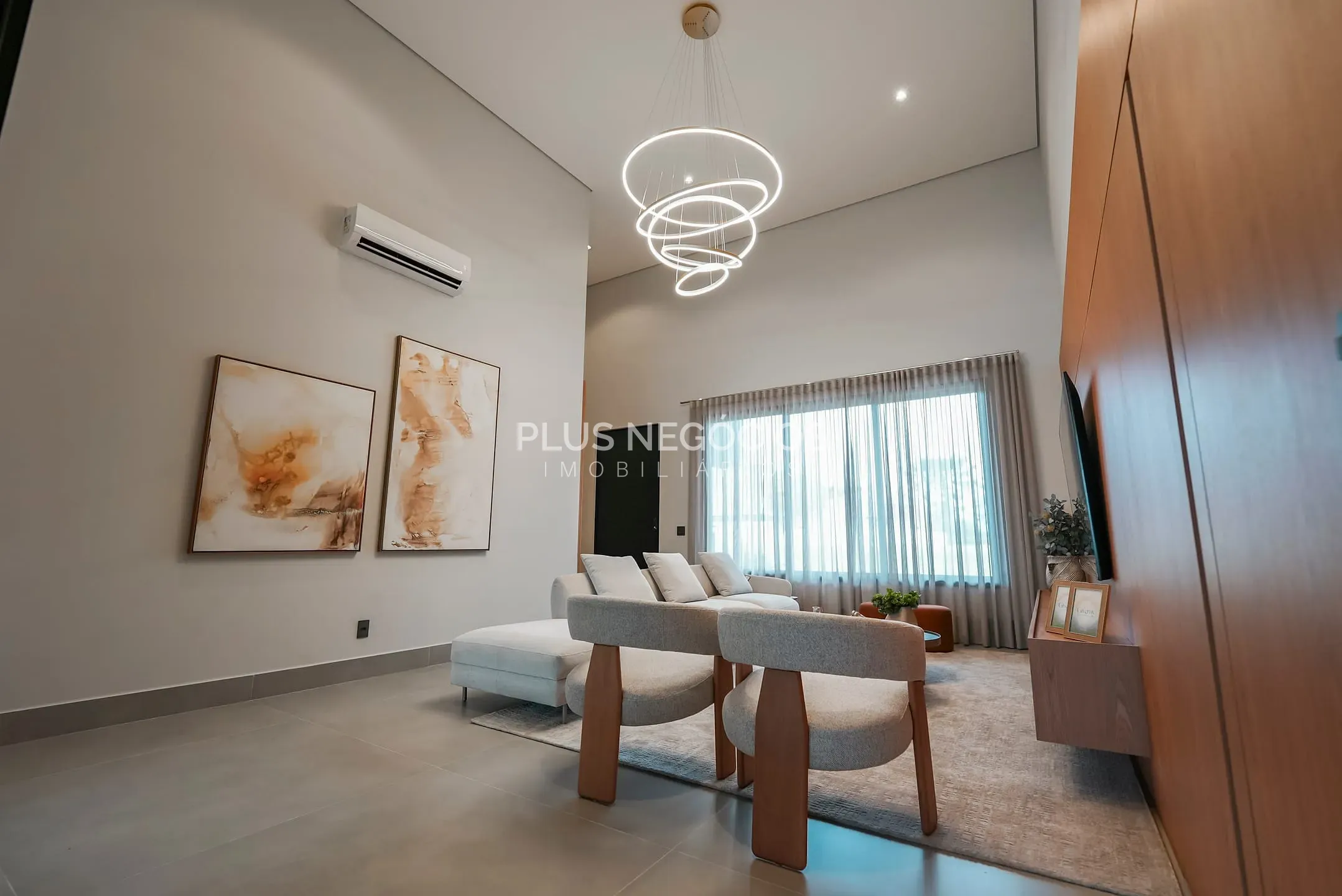 Casa, 4 quartos, 265 m² - Foto 1