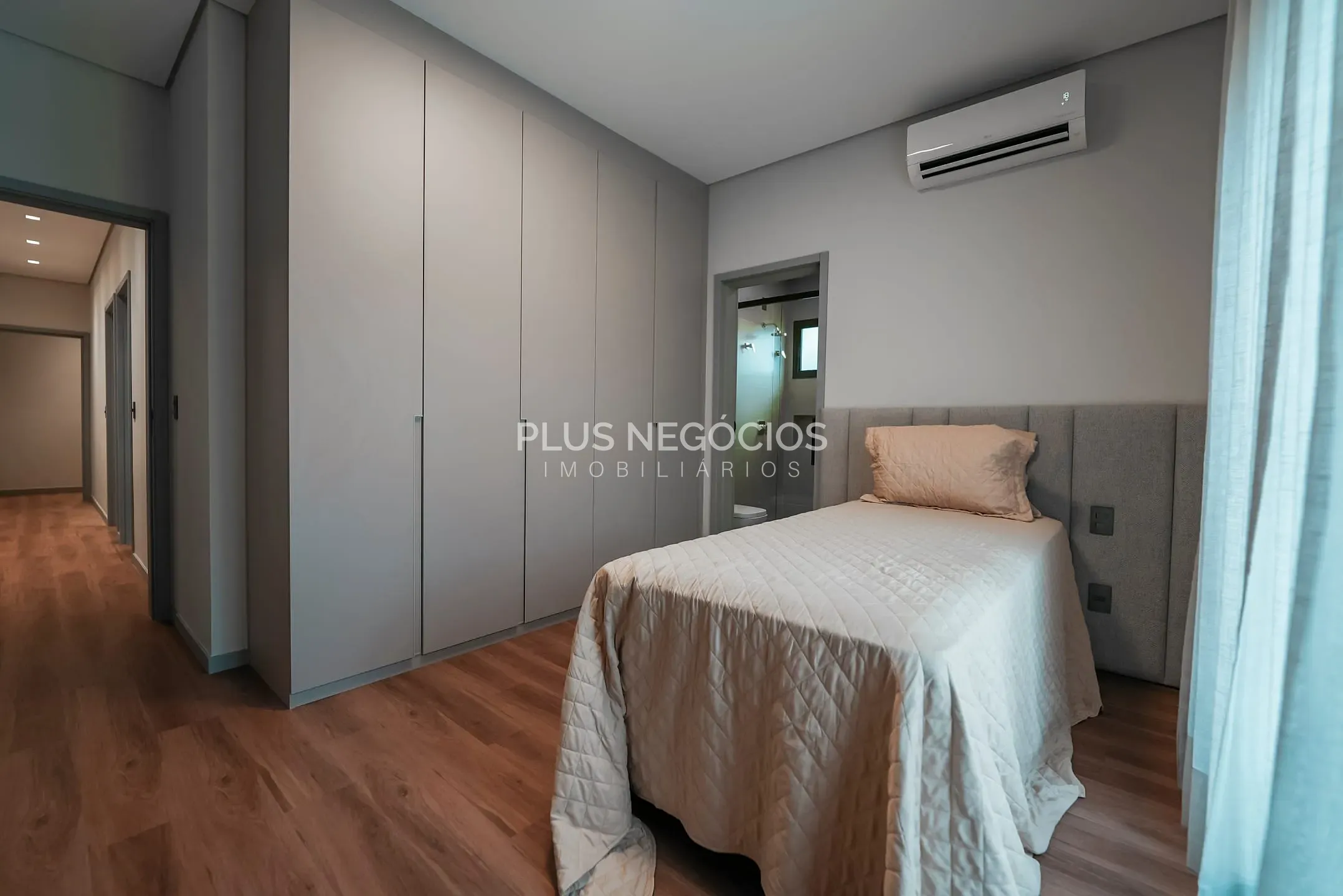 Casa, 4 quartos, 265 m² - Foto 30