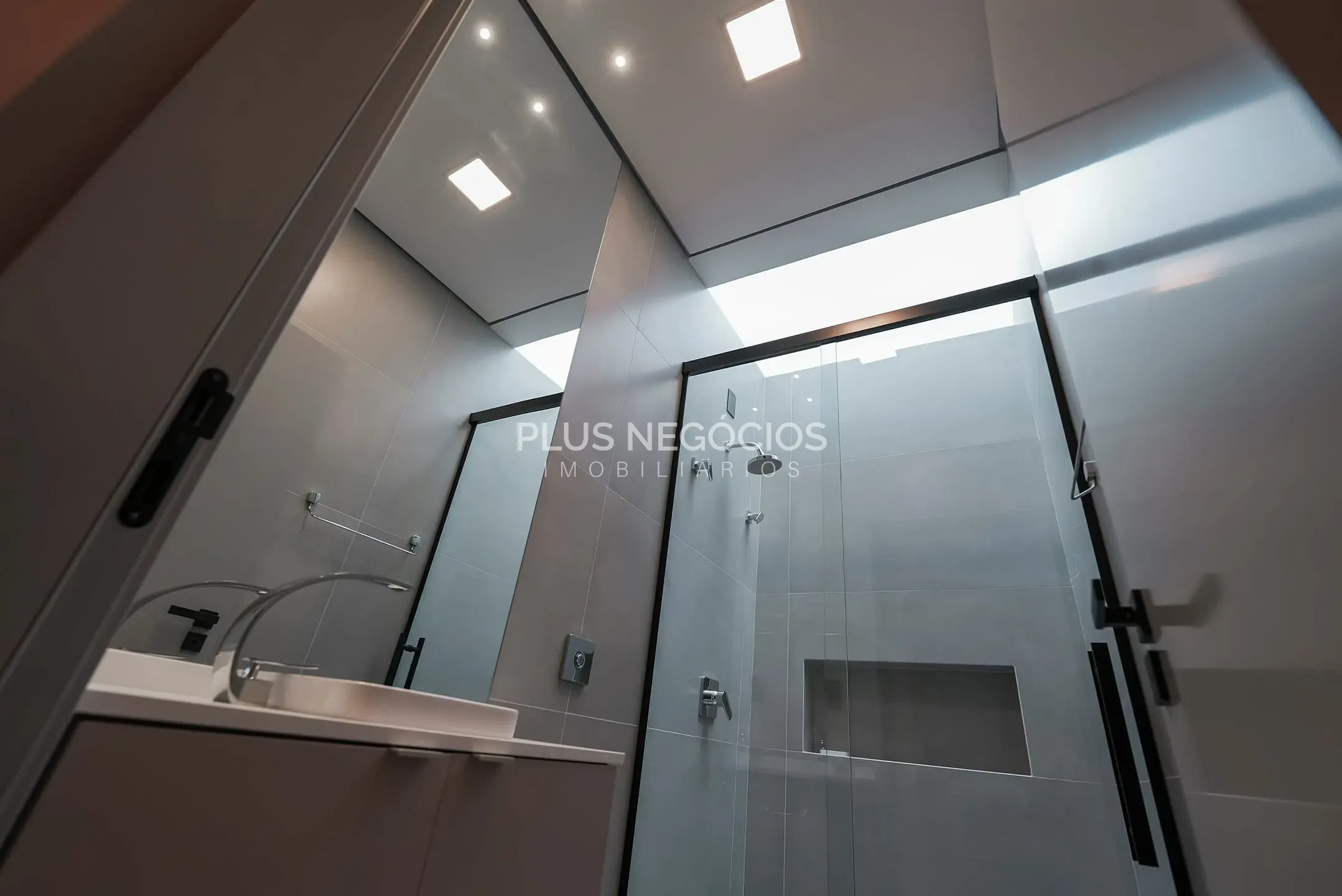 Casa, 4 quartos, 265 m² - Foto 34
