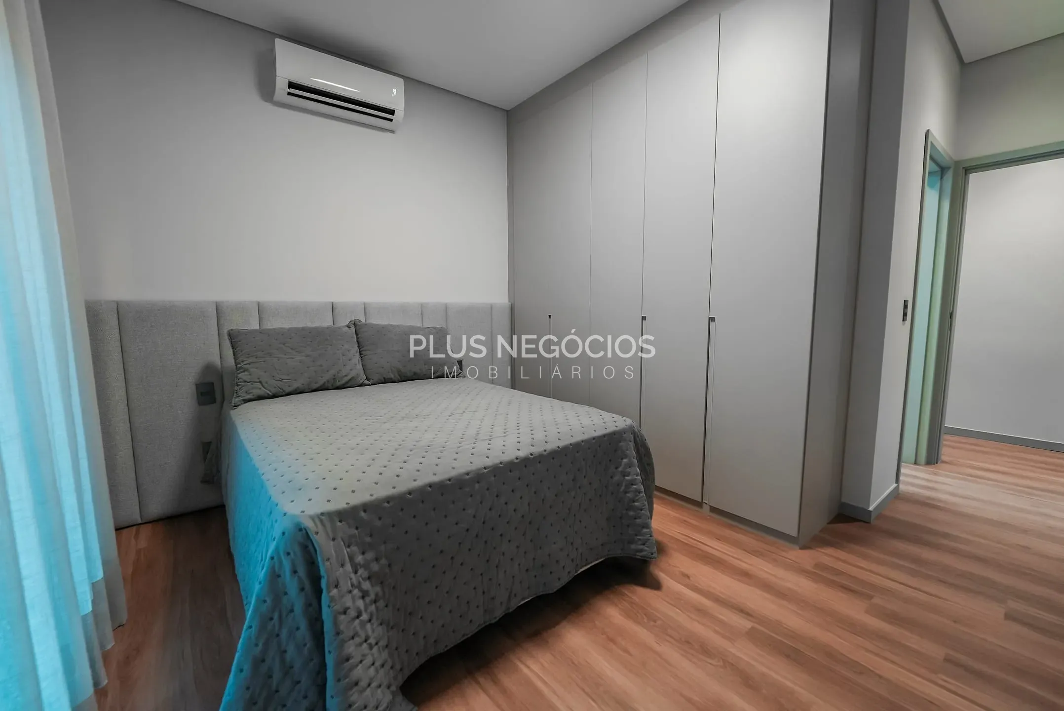 Casa, 4 quartos, 265 m² - Foto 35