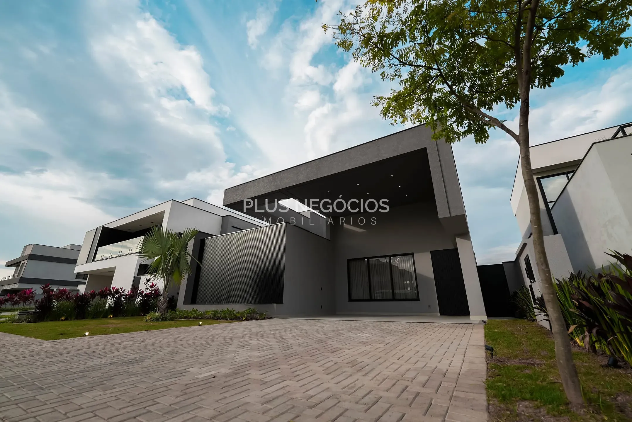 Casa, 4 quartos, 265 m² - Foto 49
