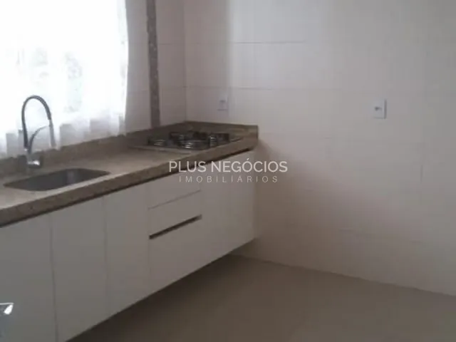 Casa com 250m² 4 quartos e 5 banheiros, à venda, no bairro Iporanga em Sorocaba