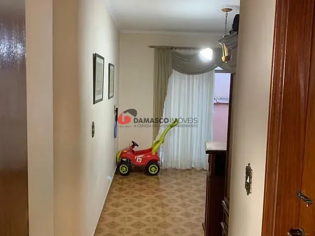 Casa com 447m² 3 quartos e 5 banheiros, à venda, no bairro Jardim São Caetano em São Caetano do Sul