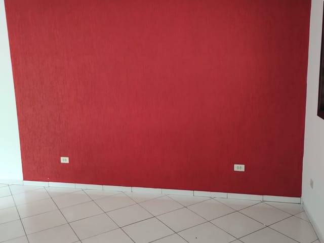 Casa com 125m² 2 quartos e 2 banheiros, para alugar, no bairro Conjunto Residencial Araretama em Pindamonhangaba