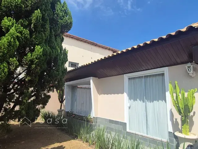 Casa com 625m² 3 quartos e 2 banheiros, à venda, no bairro Palmeiras de São José em São José dos Campos