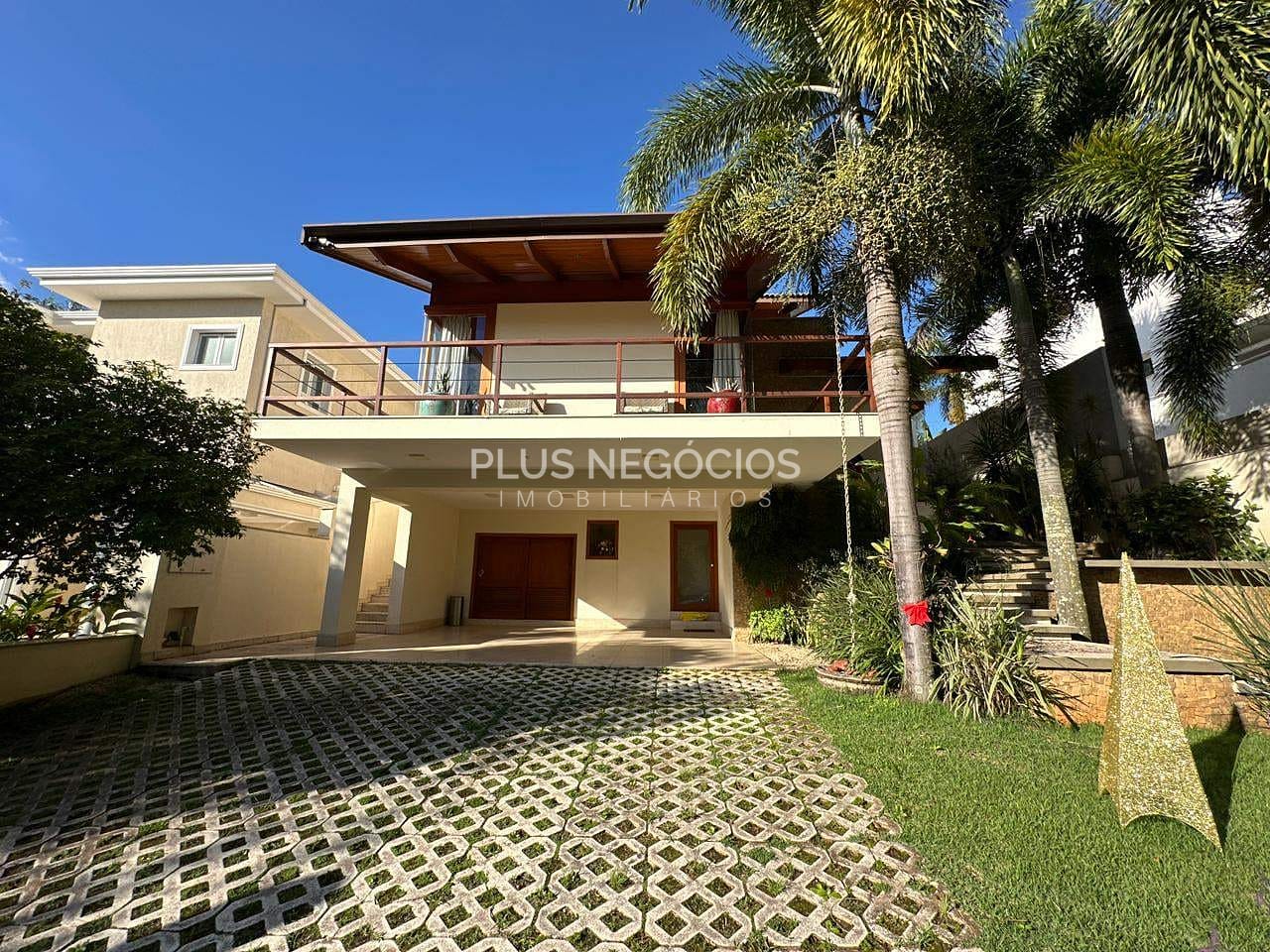 Casa, 3 quartos, 337 m² - Foto 1