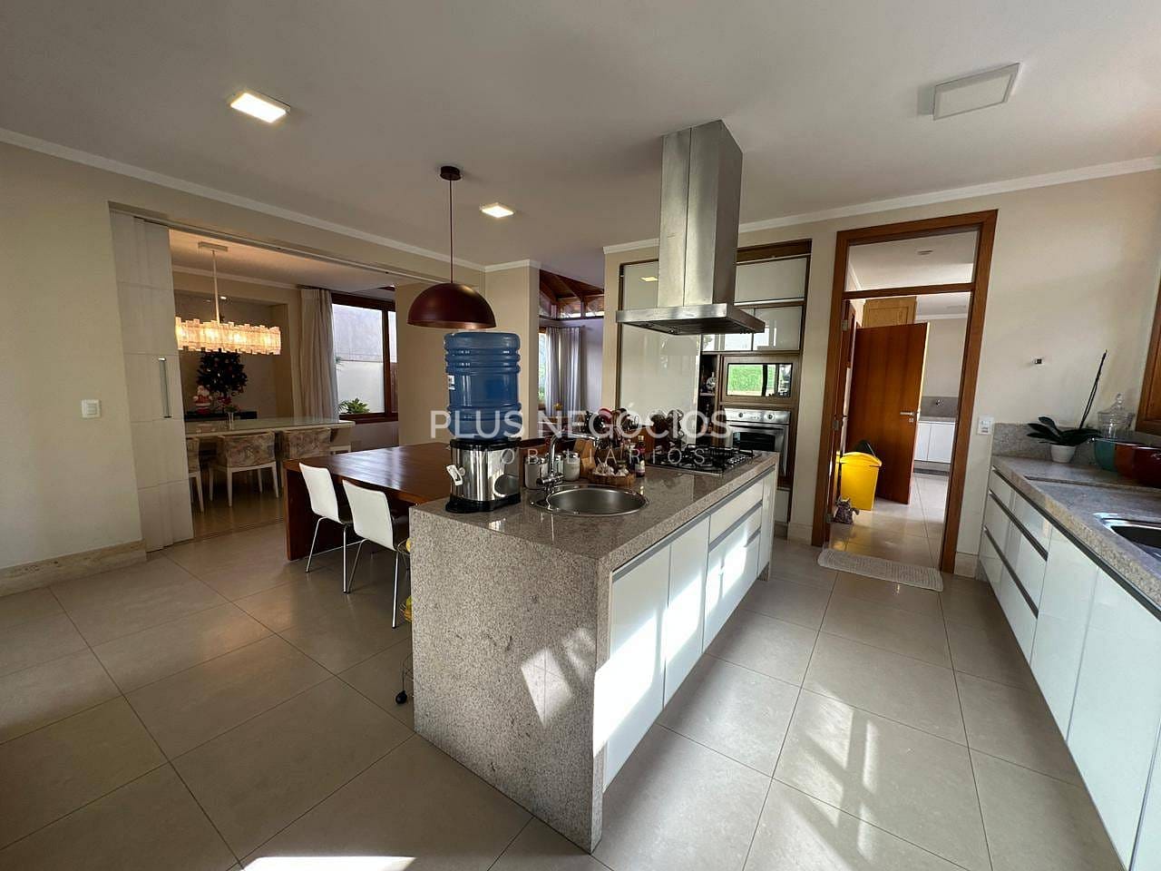 Casa, 3 quartos, 337 m² - Foto 28