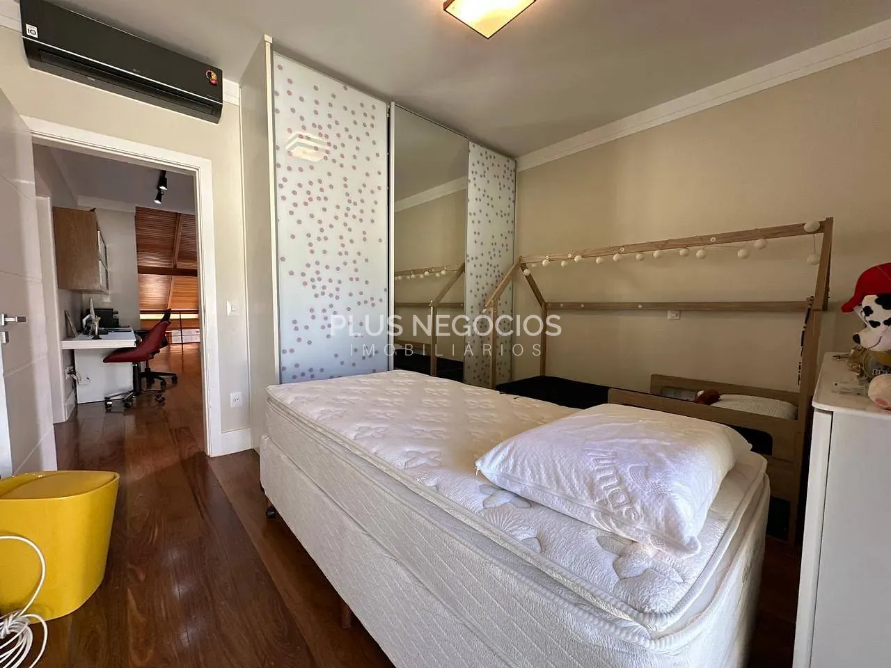 Casa, 3 quartos, 337 m² - Foto 56