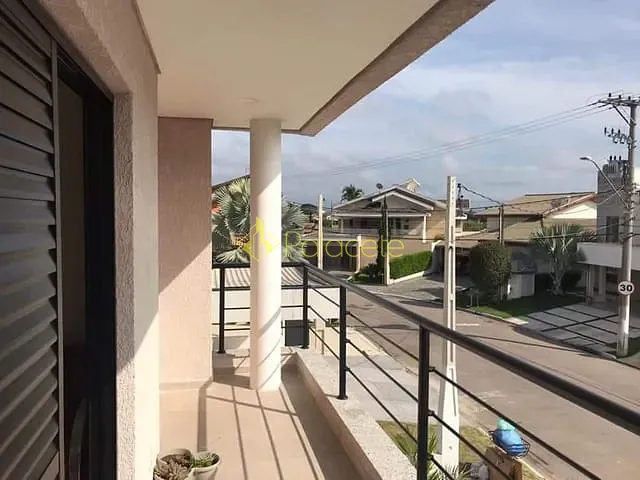 Casa com 267m² 3 quartos e 4 banheiros, à venda, no bairro Centro em Tremembé