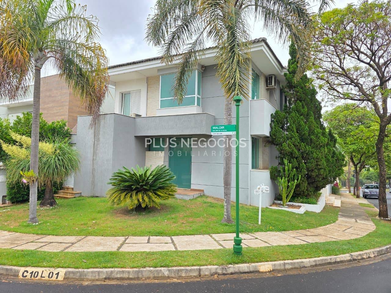 Casa, 3 quartos, 270 m² - Foto 2