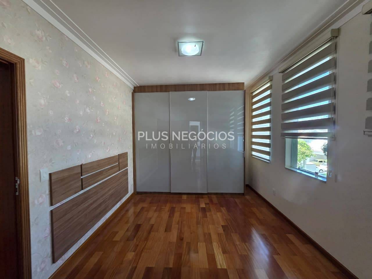 Casa, 3 quartos, 270 m² - Foto 11
