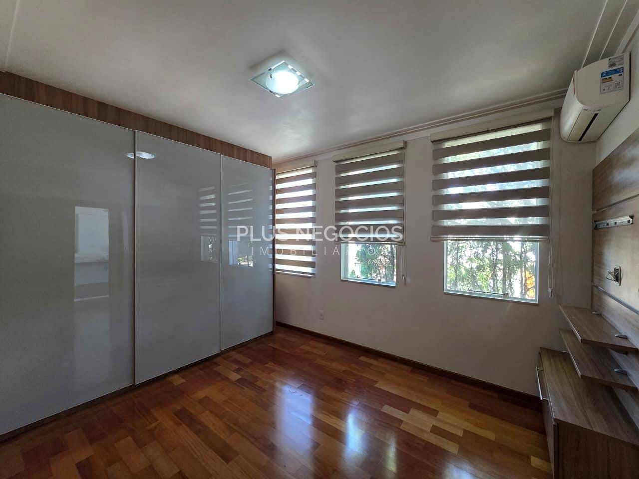 Casa, 3 quartos, 270 m² - Foto 12