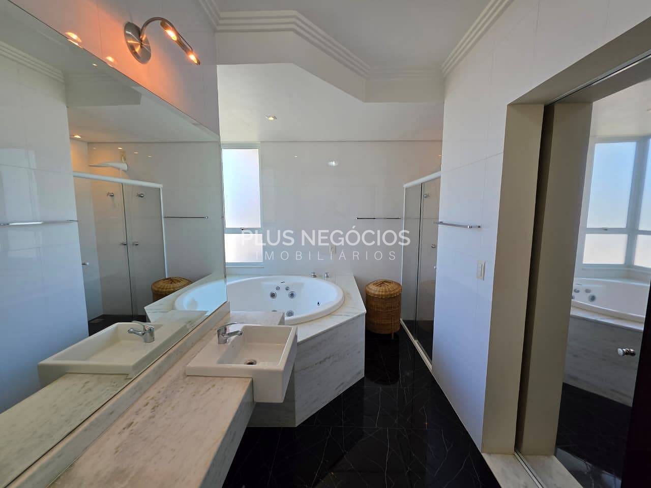 Casa, 3 quartos, 270 m² - Foto 36