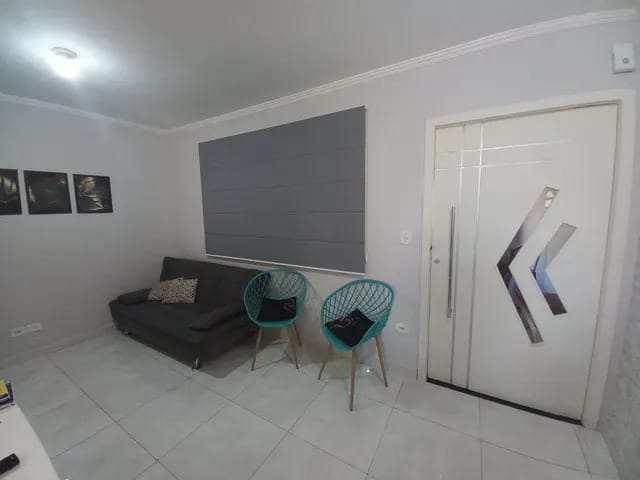 Casa 3 quartos e 2 banheiros, à venda, no bairro Jardim Hípica Pinheiro em Taubaté