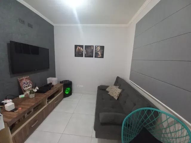 Casa 3 quartos e 2 banheiros, à venda, no bairro Jardim Hípica Pinheiro em Taubaté