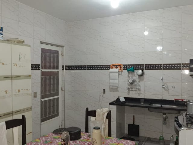 Casa 4 quartos e 3 banheiros, à venda, no bairro São Gonçalo em Taubaté