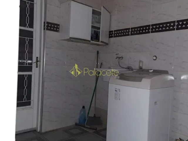 Casa 4 quartos e 3 banheiros, à venda, no bairro São Gonçalo em Taubaté