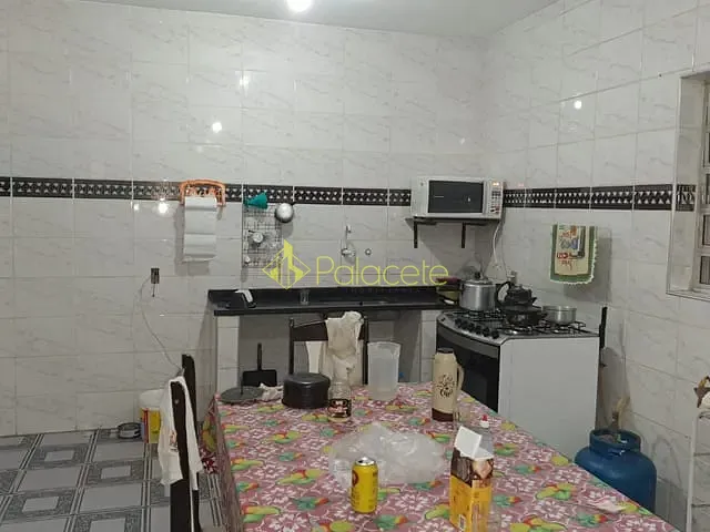 Casa 4 quartos e 3 banheiros, à venda, no bairro São Gonçalo em Taubaté