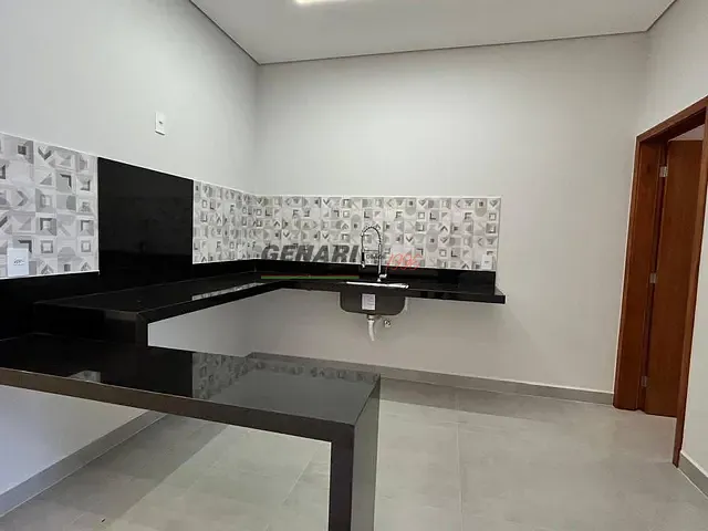 Casa com 125m² 3 quartos e 2 banheiros, à venda, no bairro Jardim Pau Preto em Indaiatuba