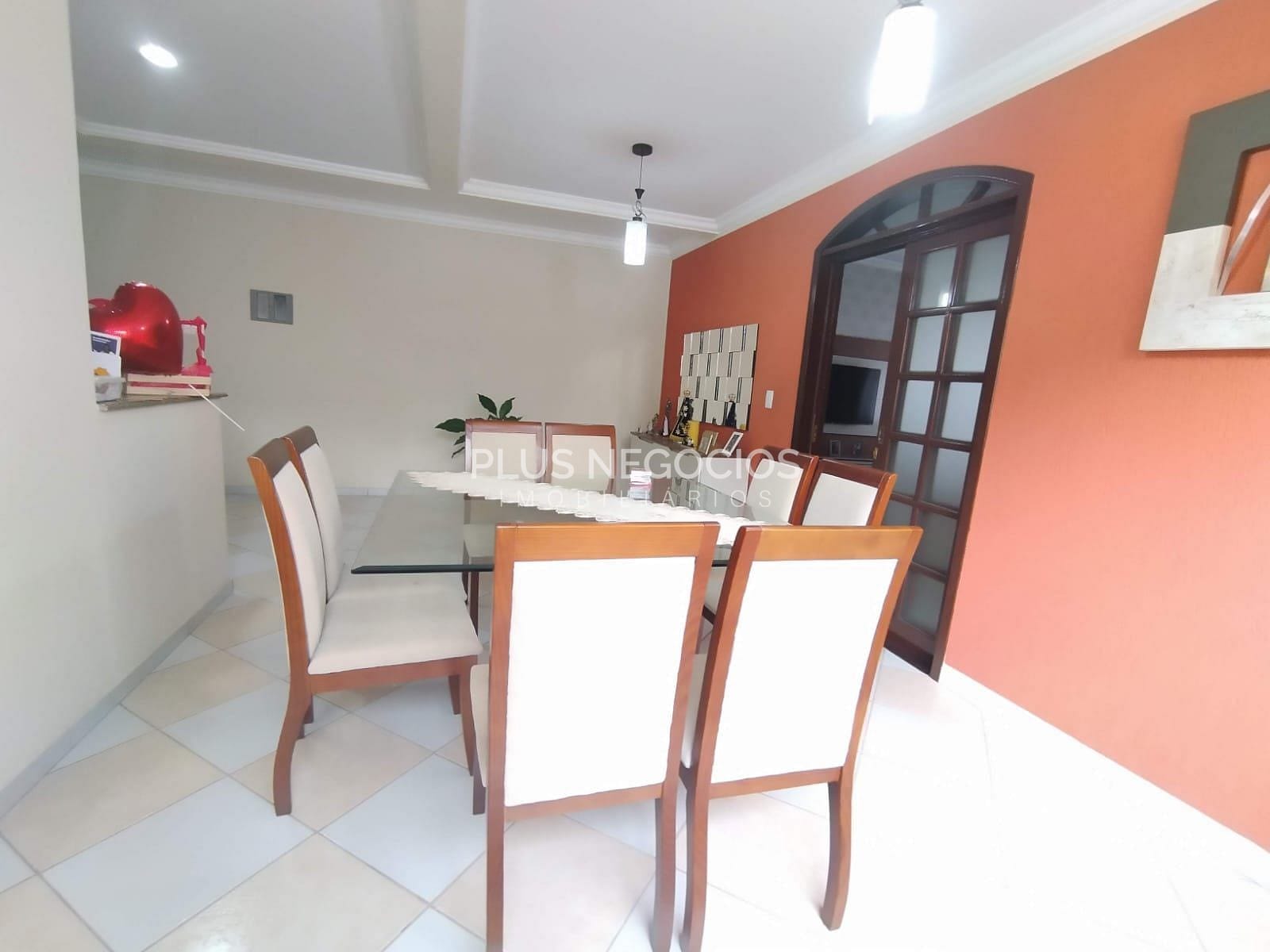 Casa, 3 quartos, 250 m² - Foto 4