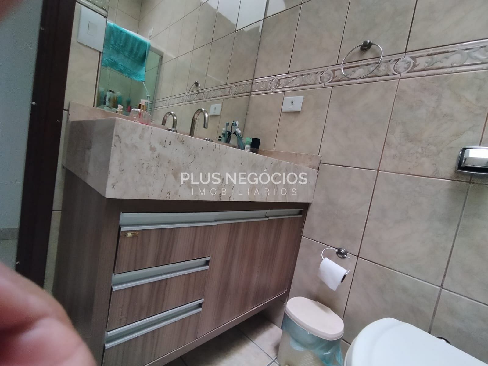 Casa, 3 quartos, 250 m² - Foto 15