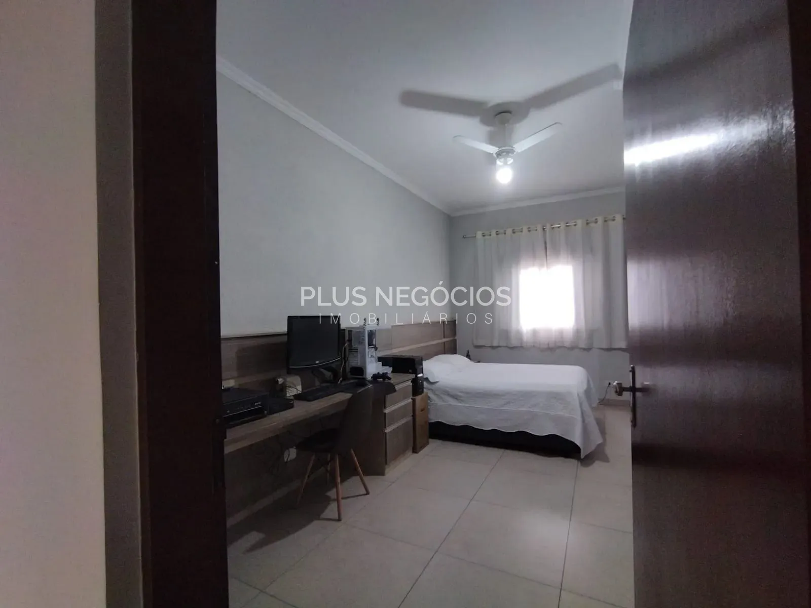Casa, 3 quartos, 250 m² - Foto 11