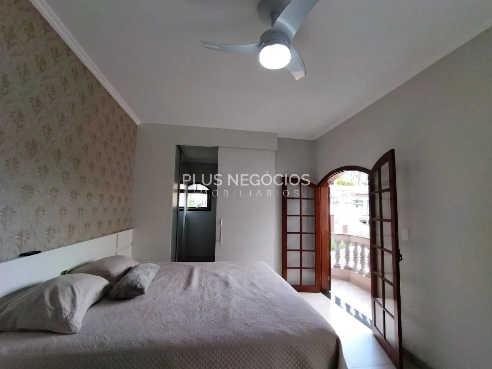 Casa, 3 quartos, 250 m² - Foto 17