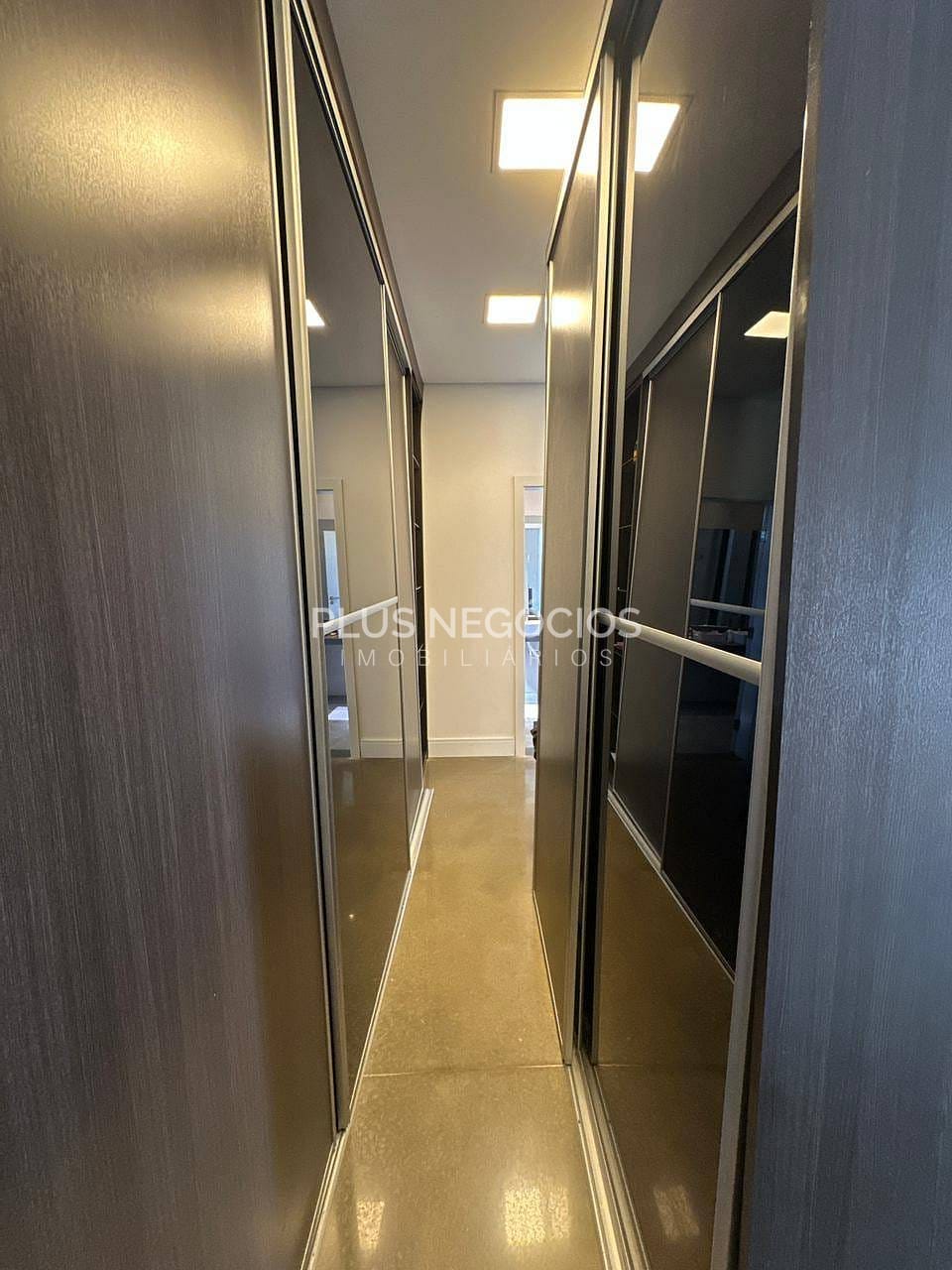 Casa, 3 quartos, 360 m² - Foto 47