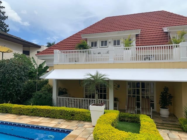 Casa com 650m² 3 quartos e 6 banheiros, à venda, no bairro Alphaville Residencial Um em Barueri