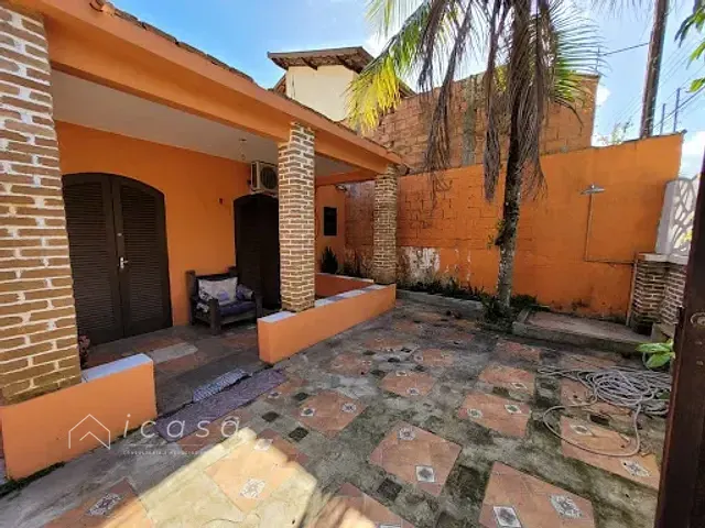 Casa com 301m² 6 quartos e 6 banheiros, à venda, no bairro Enseada em Ubatuba