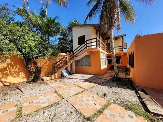 Casa com 301m² 6 quartos e 6 banheiros, à venda, no bairro Enseada em Ubatuba