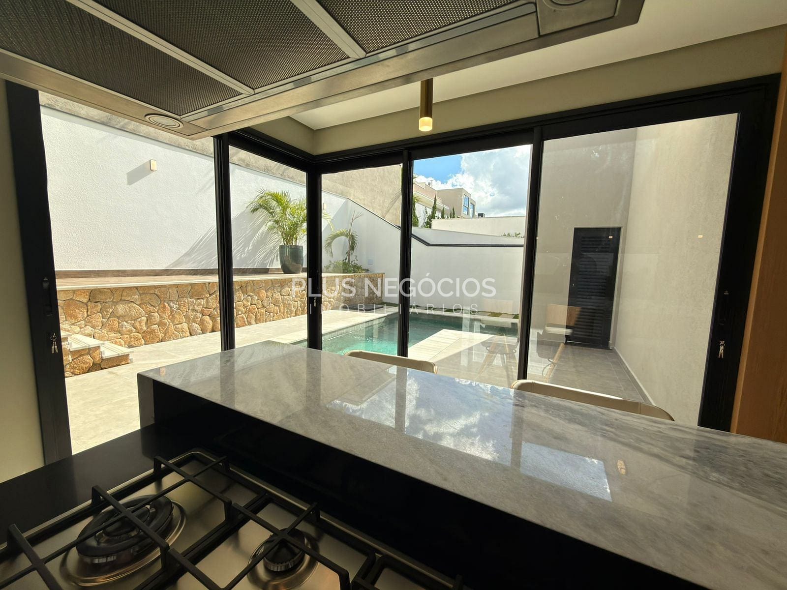 Casa, 4 quartos, 326 m² - Foto 11