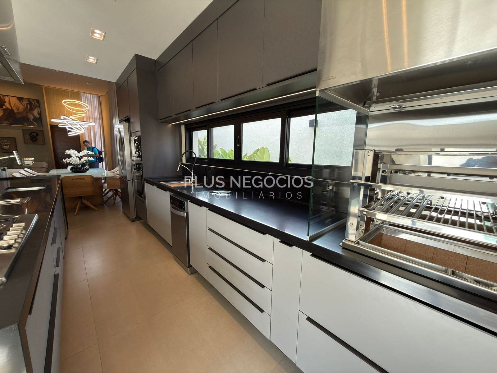 Casa, 4 quartos, 326 m² - Foto 9