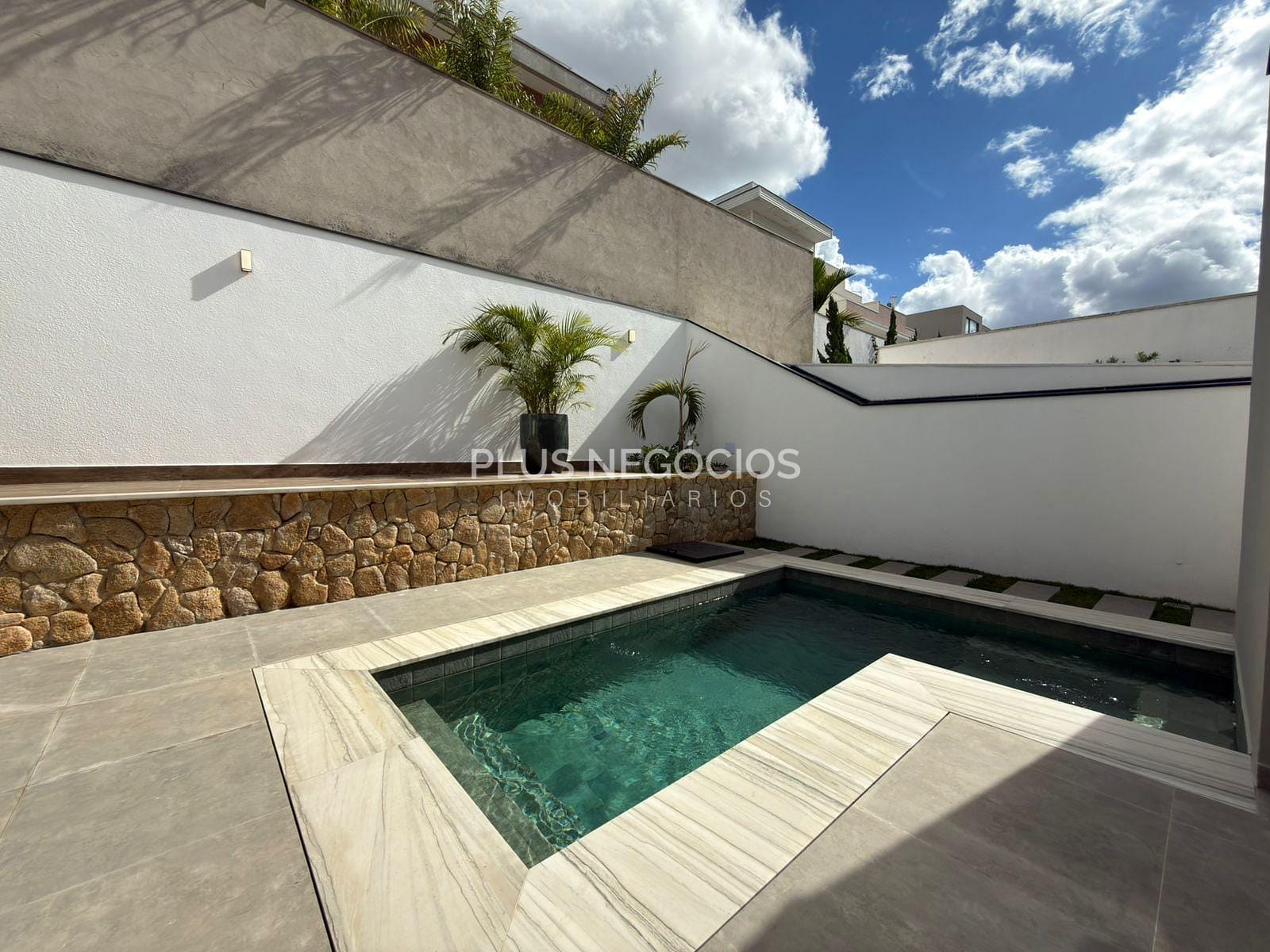 Casa, 4 quartos, 326 m² - Foto 32